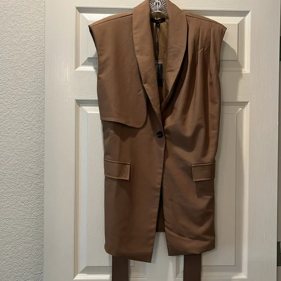 Tan brown vest - Picture 10 of 10